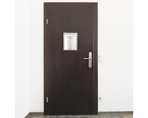 Ușă închisă la culoare cu cutie poștală, mâner și feronerie