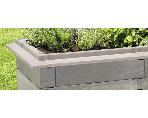 Strat de flori înalt din plastic plantat cu ierburi