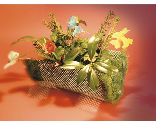 Aranjament floral cu flori și elemente decorative într-un recipient