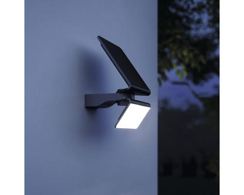 Reflector solar pentru montaj pe perete cu lumină LED