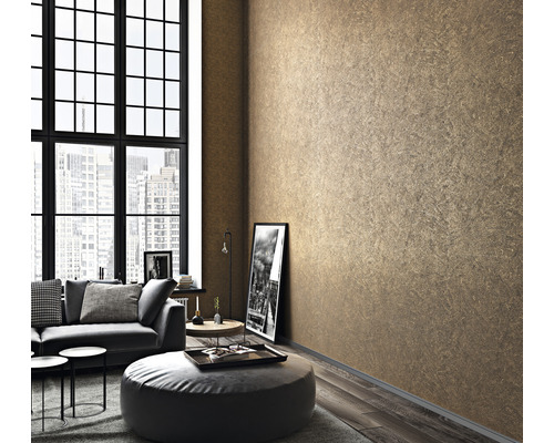 Cameră de zi cu tapet texturat și mobilier modern