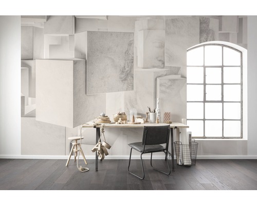 Cameră de lucru cu birou, scaun, podea din lemn și fototapet cu model de cuburi