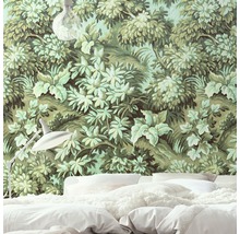 Dormitor cu tapet botanic cu motiv forestier
