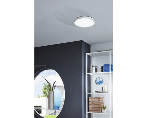 Plafonieră cu LED integrat Fueva5 20W 2300 lumeni, Ø28,5 cm, pentru baie IP44, alb/crom