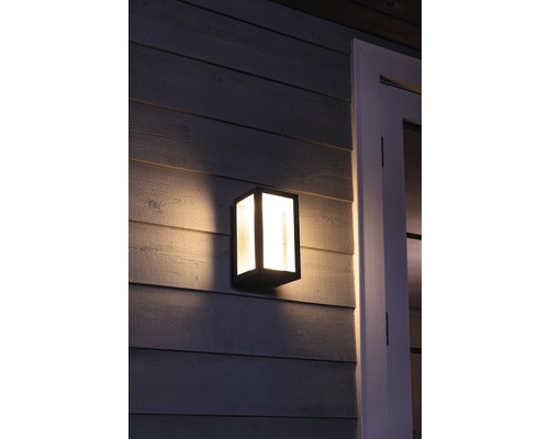 Lumină de perete exterioară pătrată montată pe un perete