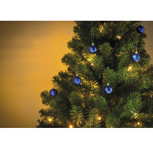 Brad împodobit cu globuri și lumini