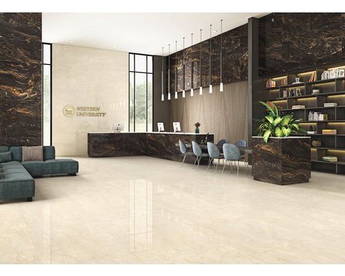 Interior elegant cu gresie lustruită, recepție și zonă de relaxare în sala de așteptare