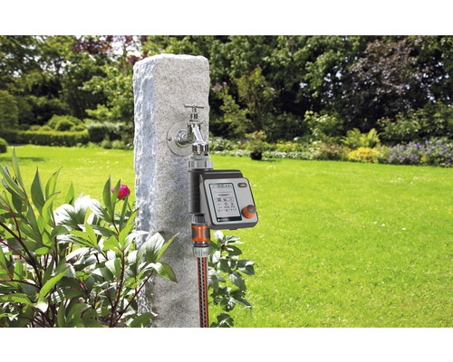 Robinet Gardena cu control al irigației în grădină