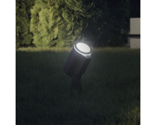 Spot de grădină pentru iluminarea gazonului