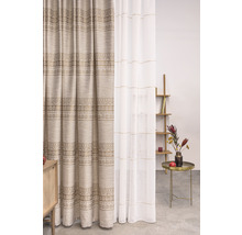 Perdele decorative într-un spațiu de locuit luminos și primitor