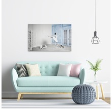 Tablou decorativ pe pânză cu o balerină deasupra unei canapele