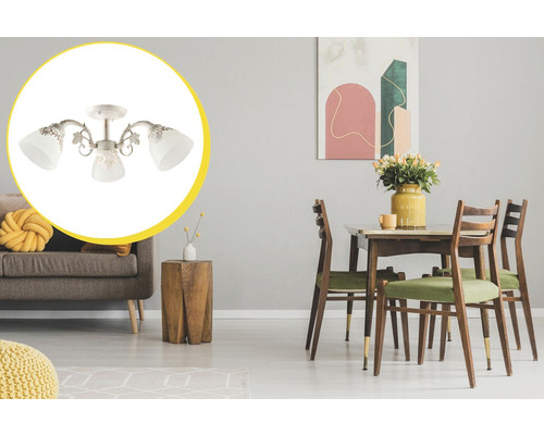 Lumină de plafon cu trei lămpi în camera de zi