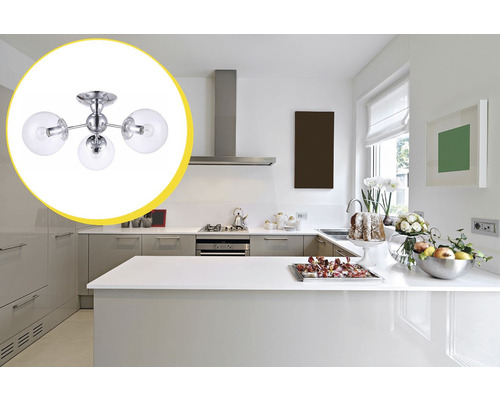 Scenă de bucătărie cu plafonieră cu trei sfere de sticlă