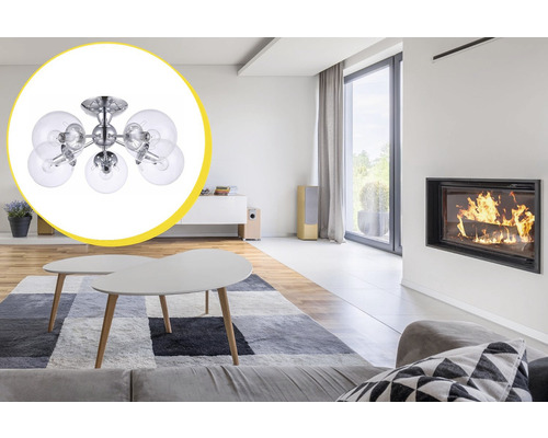 Plafonieră cu cadru cromat și abajururi din sticlă în sufragerie