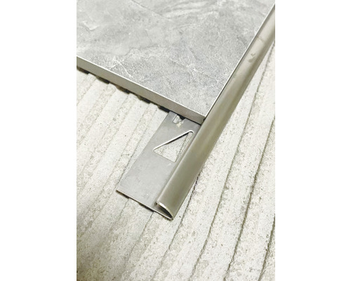 Profil metalic pentru faianță cu placă ceramică