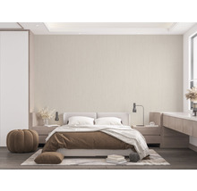 Dormitor cu pat dublu, noptiere și decorațiuni într-un design luminos