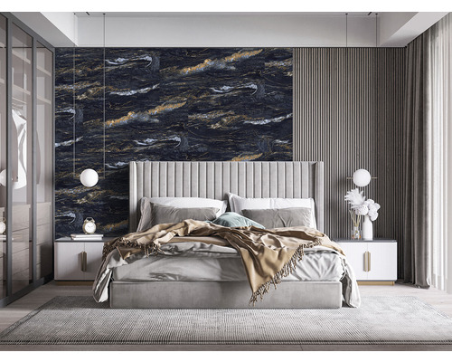 Dormitor cu pat, noptiere, decor de perete și dulap