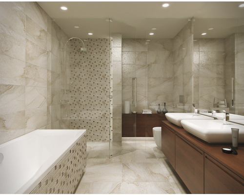 Baie luminoasă cu cadă, duș, lavoar și oglindă