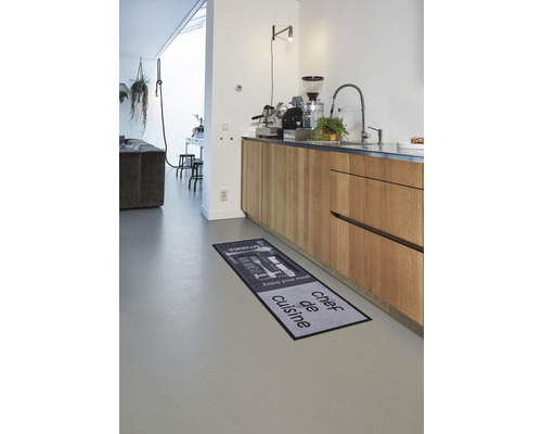 Scenă de bucătărie cu covoraș de podea cu motiv Chef de Cuisine