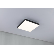 Lumină de tavan pătrată cu ramă neagră pe tavan