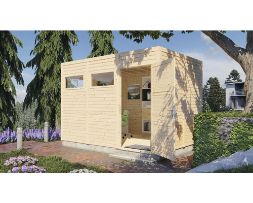 Cabină de grădină din lemn cu ferestre și ușă deschisă într-un mediu verde