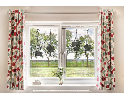 Fereastră cu perdele și autocolante cu plante