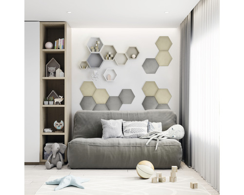 Cameră de copii cu rafturi, canapea și jucării