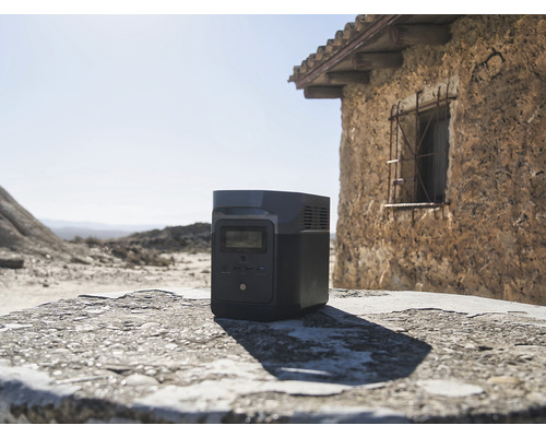 Generator electric portabil în aer liber.
