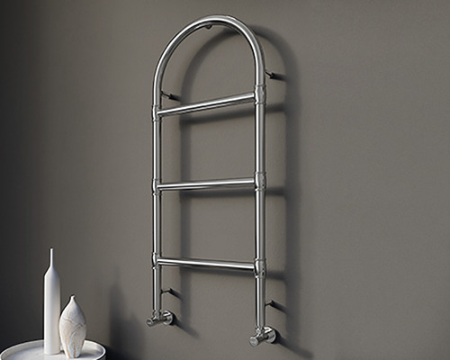 Radiator cromat pentru prosoape cu trei bare pentru montare pe perete
