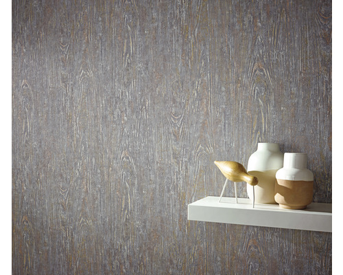 Perete decorativ cu tapet cu model de lemn, raft, vaze și decorațiuni cu păsări