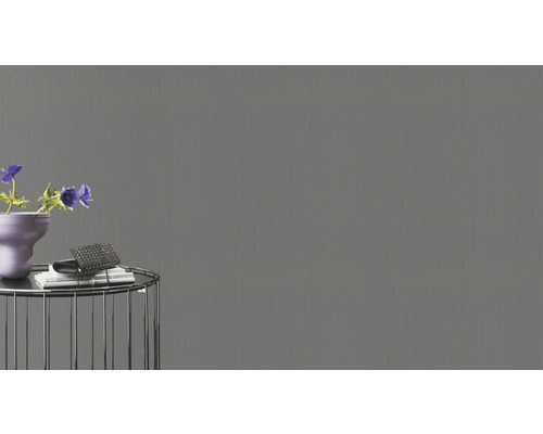 Tapetă gri texturată în camera de zi