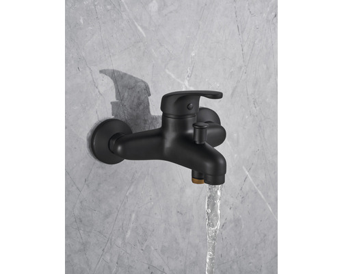 Baterie de perete pentru duș cu jet de apă