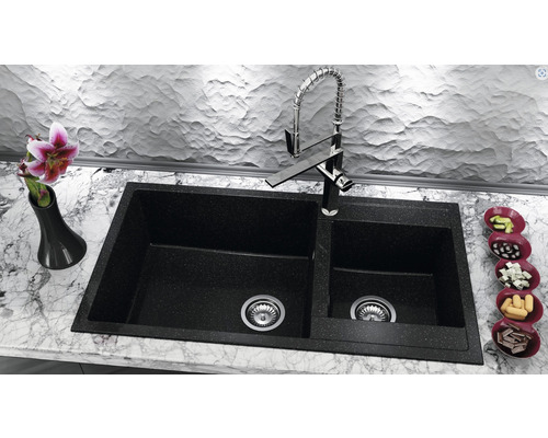 Chiuvetă de bucătărie cu picurător și baterie monocomandă