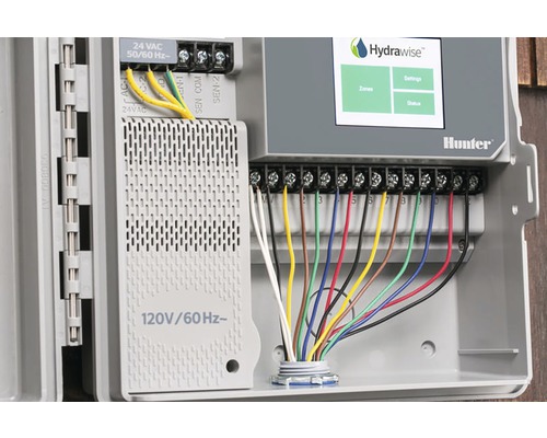 Controler de irigare Hunter Hydrawise cu cablaj
