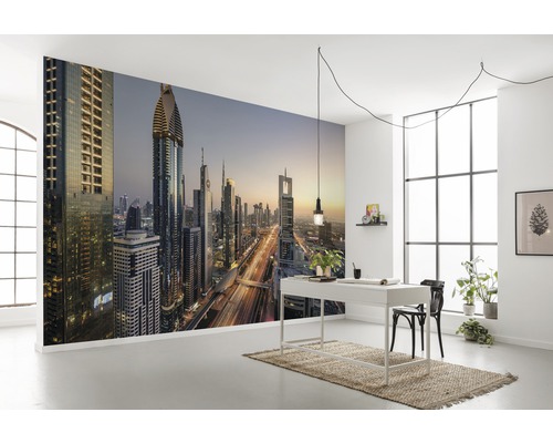 Birou cu fototapet cu o vedere panoramică a orașului