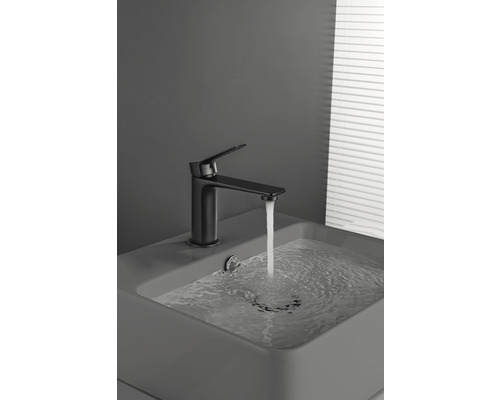 Baterie de lavoar cu robinet și lavoar plin