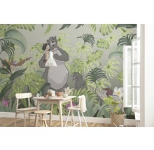Decor de perete cu motivul Cărții Junglei și masă de sufragerie