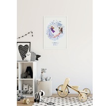 Poster înrămat cu motiv Frozen pe peretele din camera copilului