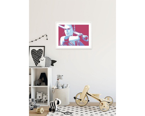 Poster Star Wars înrămat cu Rey în camera copilului