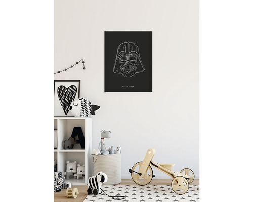 Cameră pentru copii cu decor de perete Star Wars, raft pentru jucării și bicicletă din lemn