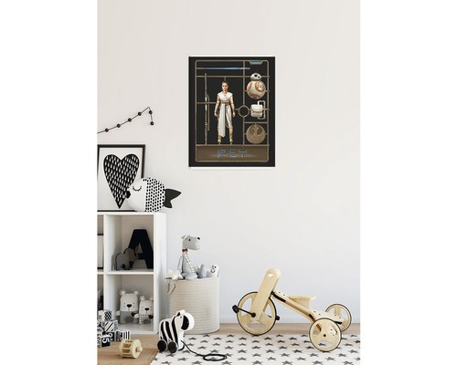 Poster cu motiv Star Wars în camera copilului