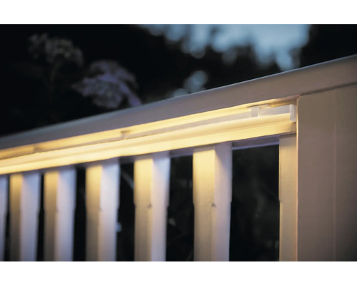 Balustradă exterioară iluminată