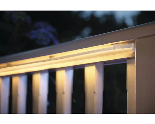Balustradă exterioară iluminată