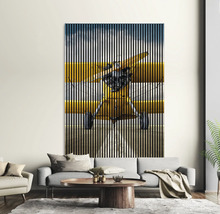 Tablou decorativ de perete cu motiv avion galben în camera de zi