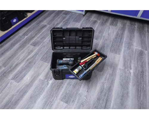 Cutie de scule deschisă cu scule