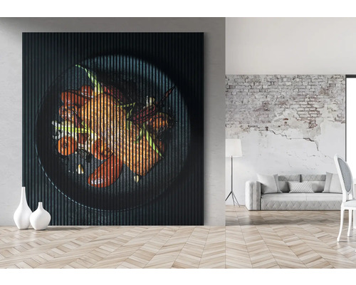 Panou decorativ de perete cu motiv alimentar într-un spațiu de locuit modern.