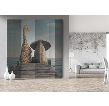 Imagine decorativă de perete cu motiv de girafă și elefant în camera de zi