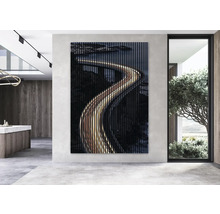 Tablou abstract de perete cu un drum luminat cu dungi verticale