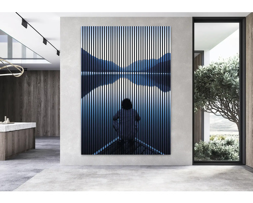 Imagine mare cu dungi verticale în spațiu modern