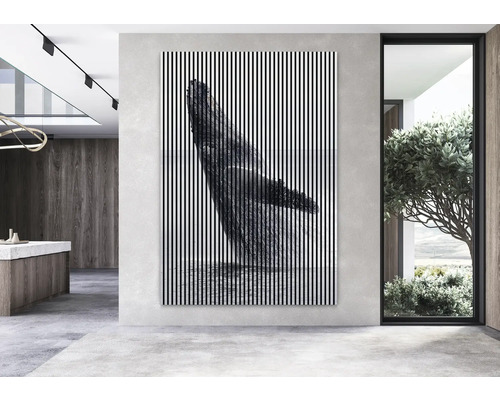 Interior modern cu o imagine a unei aripioare de balenă cu dungi verticale